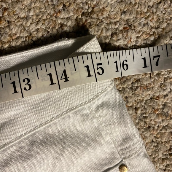 New without tags capris - Picture 6 of 8
